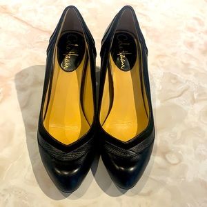 Cole Hana black pumps